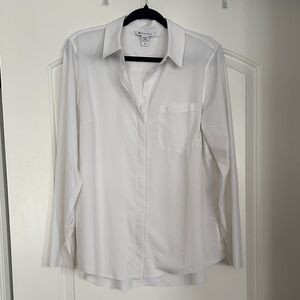 Athleta Urbanite Long Sleeve Button Down